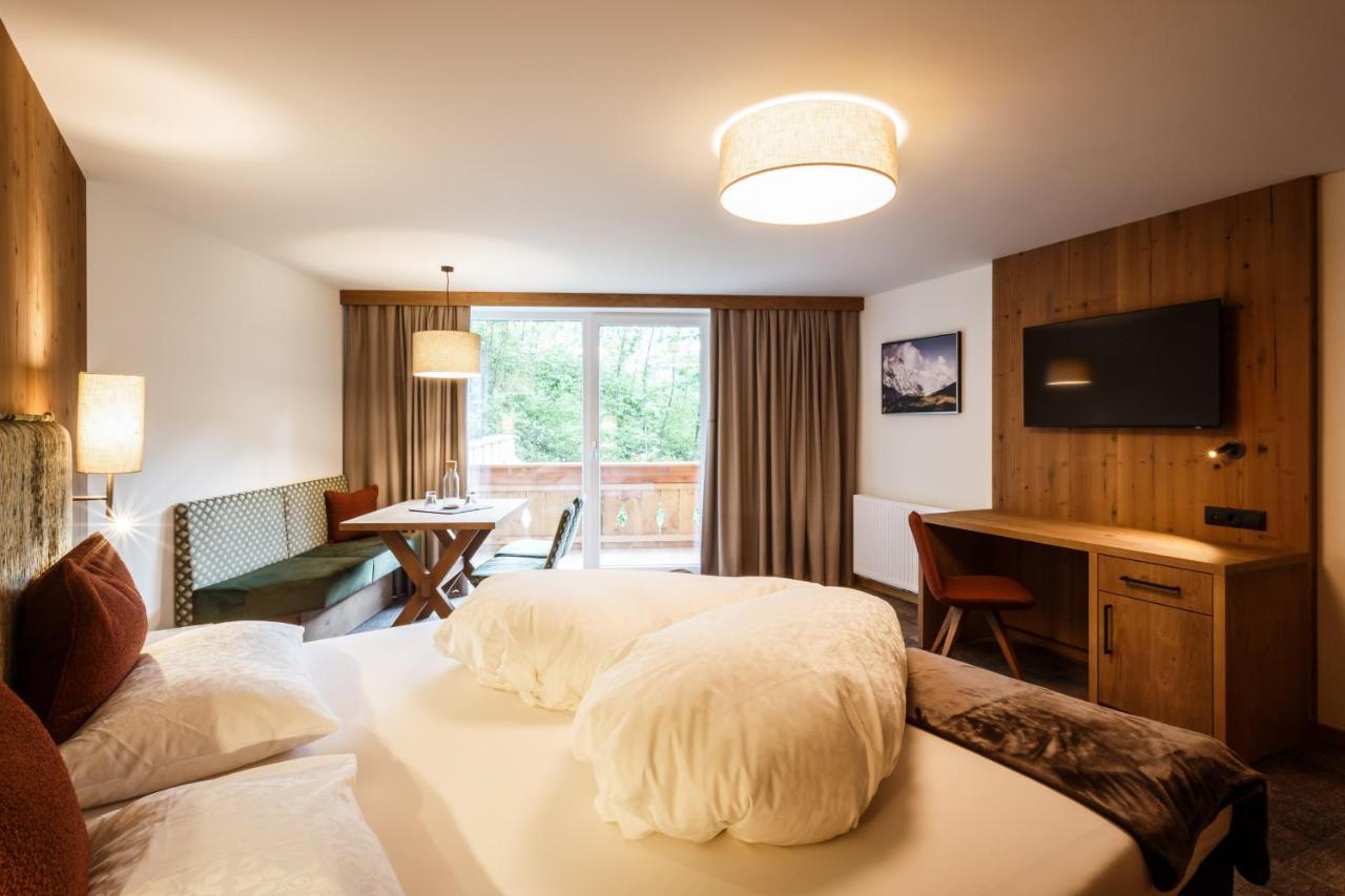 Das Naturhotel Die Eng Hinterriss Ngoại thất bức ảnh